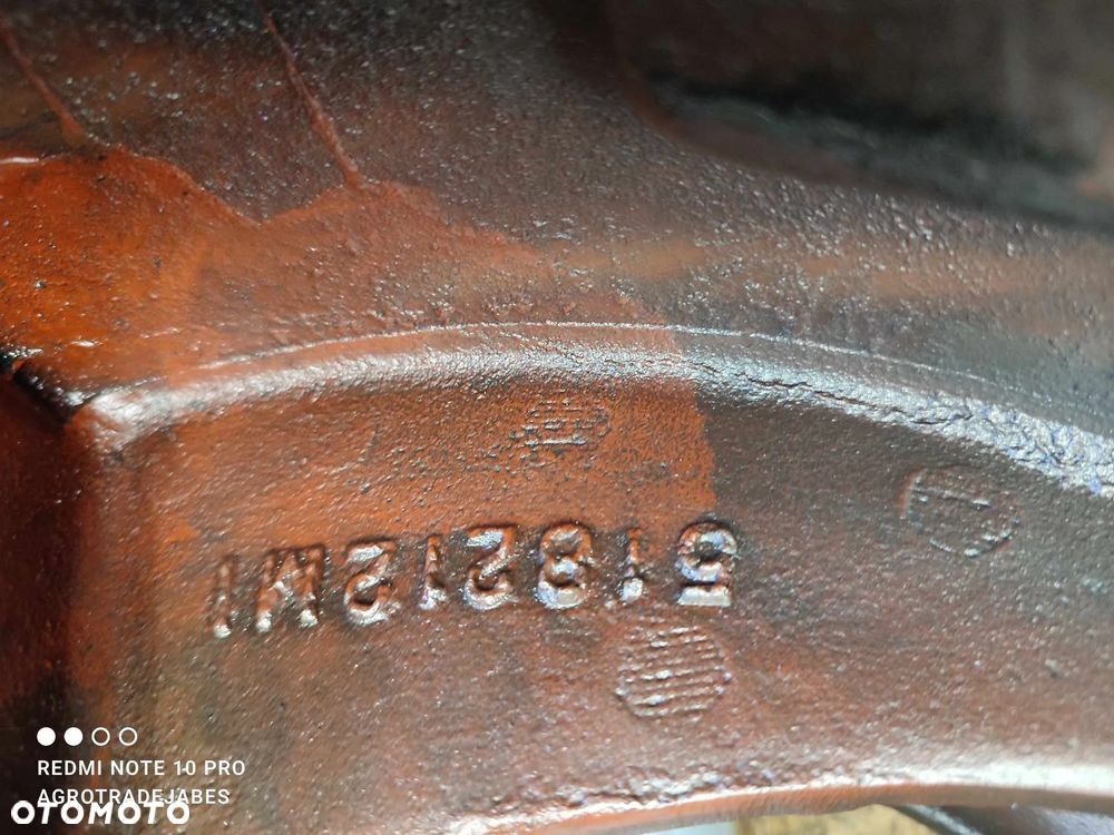 Obudowa dyferencjału Fermec 860 (508212M1) - 8