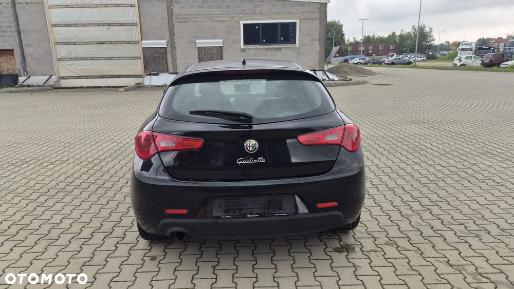 Alfa Romeo Giulietta 1.6 JTDM 16V - 5