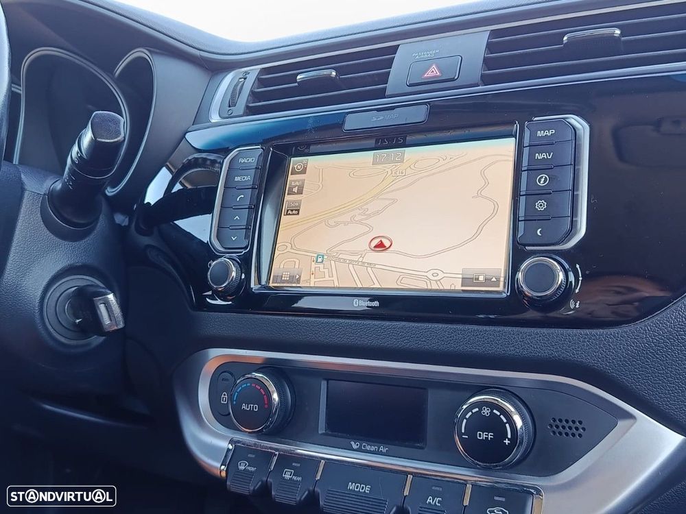 Kia Rio 1.1 CRDi TX ISG - 19