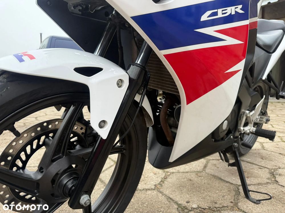 Honda CBR - 23