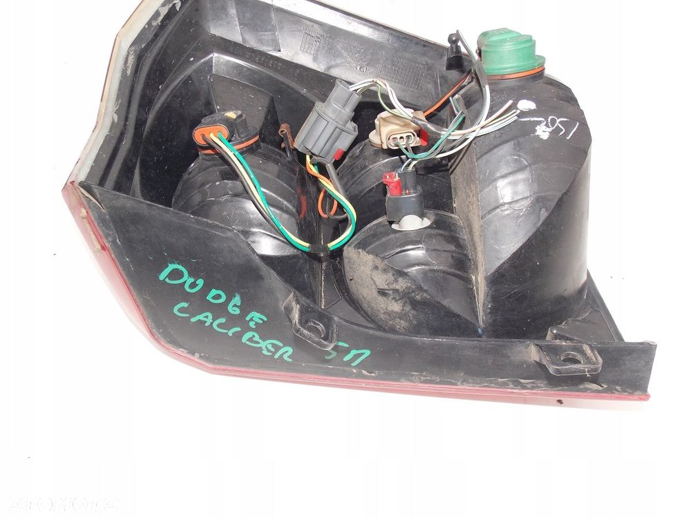 lampa tył tylna dodge caliber lewa - 4