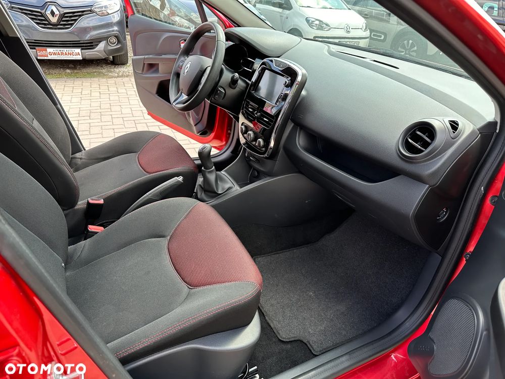 Renault Clio - 22