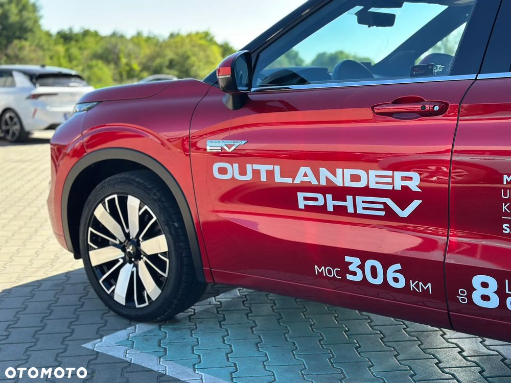Mitsubishi Outlander Instyle Plus - 9