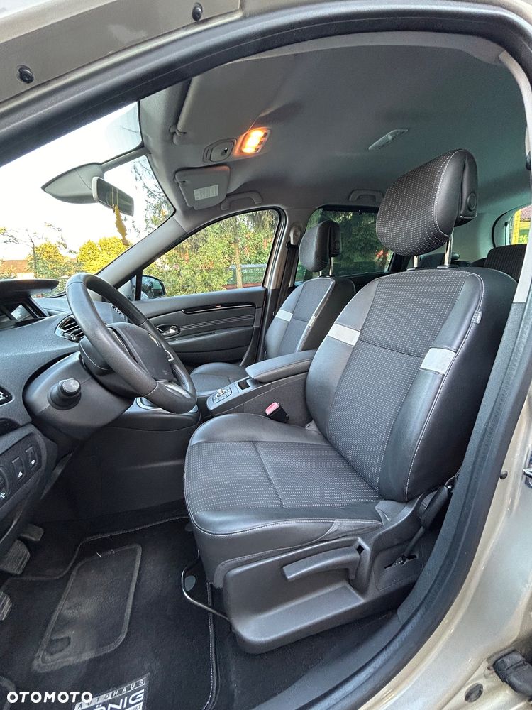 Renault Scenic - 10