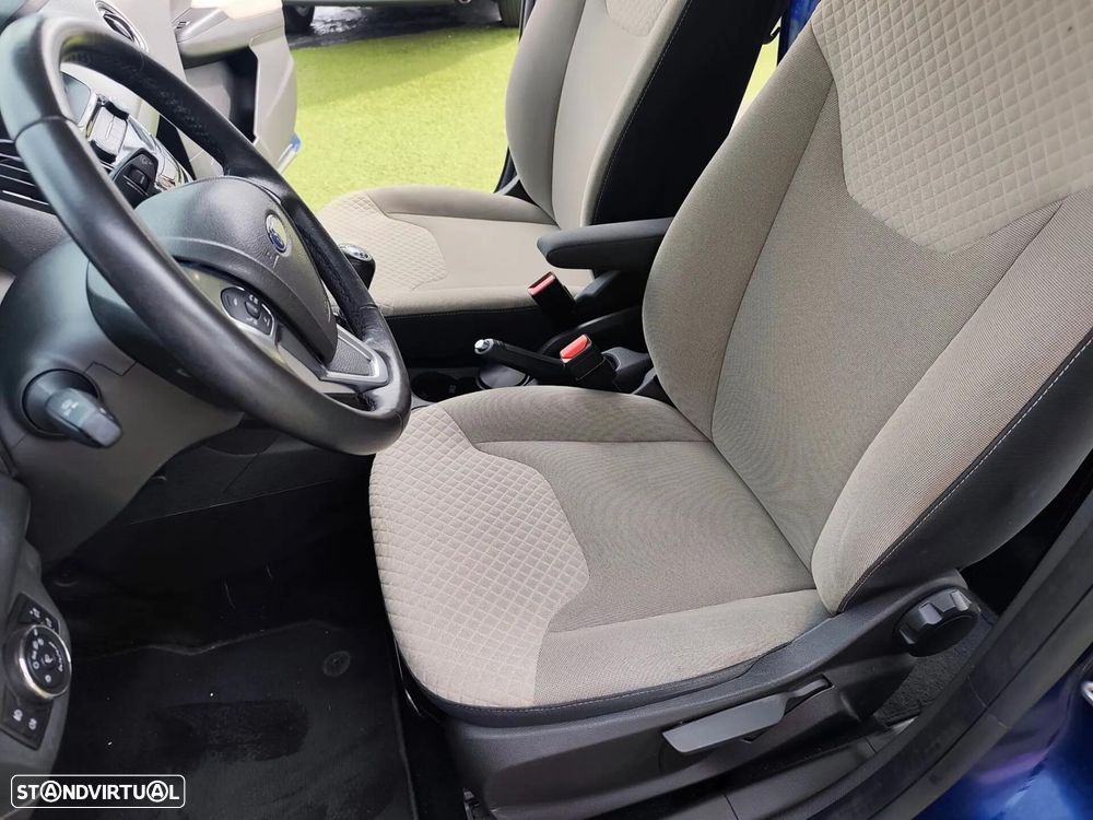 Ford Tourneo Courier 1.0 EcoBoost Titanium - 12