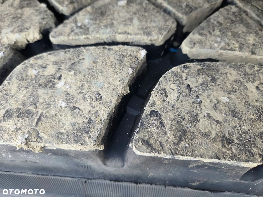 Mercedes-Benz Arocs 3251 - 10