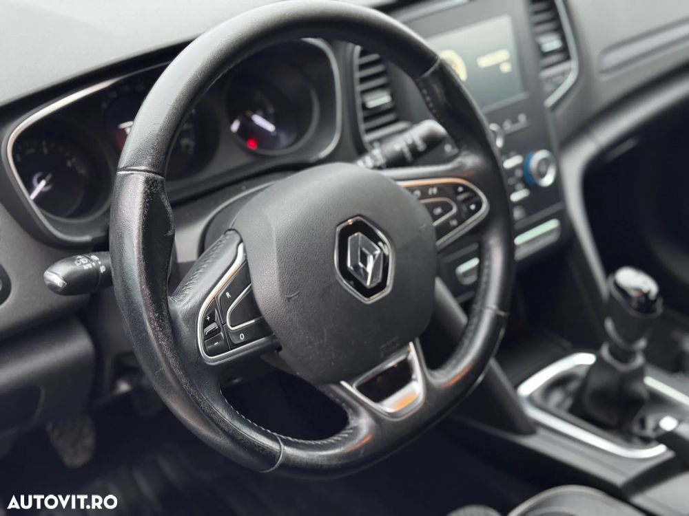 Renault Megane BLUE dCi 115 ZEN - 10