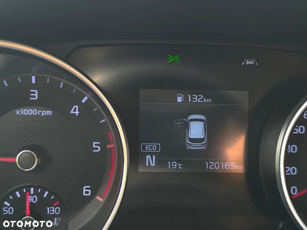 Kia Ceed 1.6 CRDi (48V Mild-Hybrid) Spirit - 24