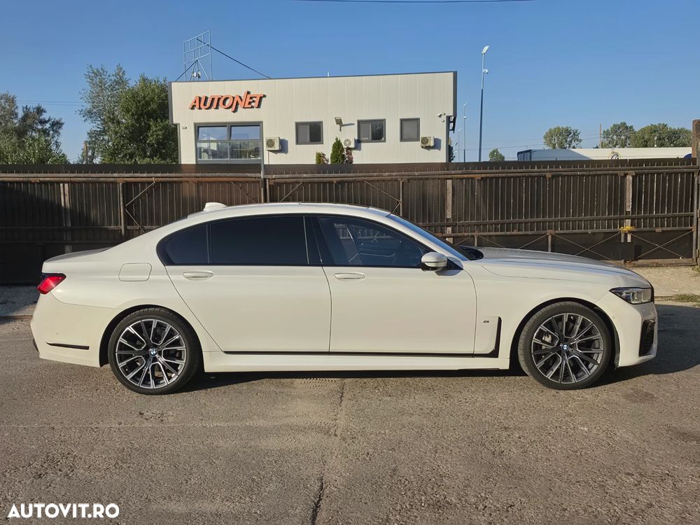 BMW Seria 7 745Le xDrive AT PHEV - 12