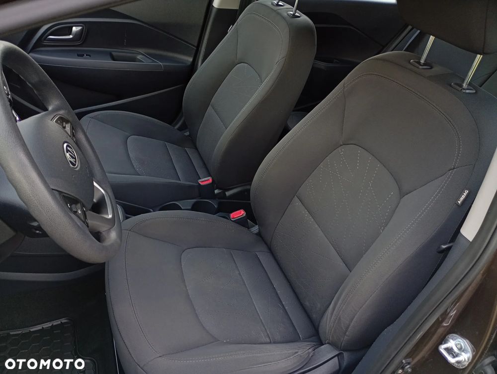Kia Rio 1.2 Dream Team Edition - 12