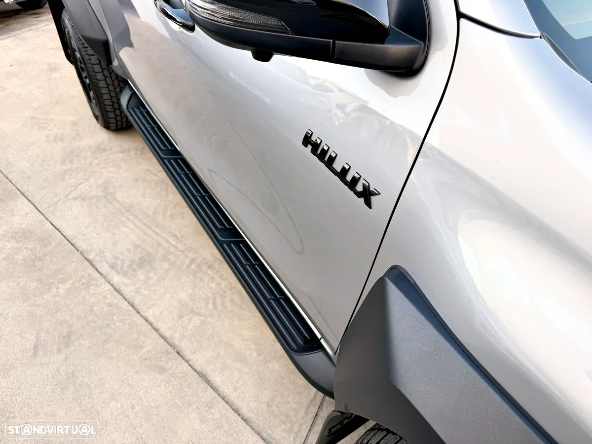 Toyota Hilux 2.8 D-4D 4WD GR Sport - 43