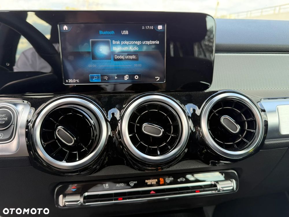 Mercedes-Benz GLB 200 7G-DCT - 18