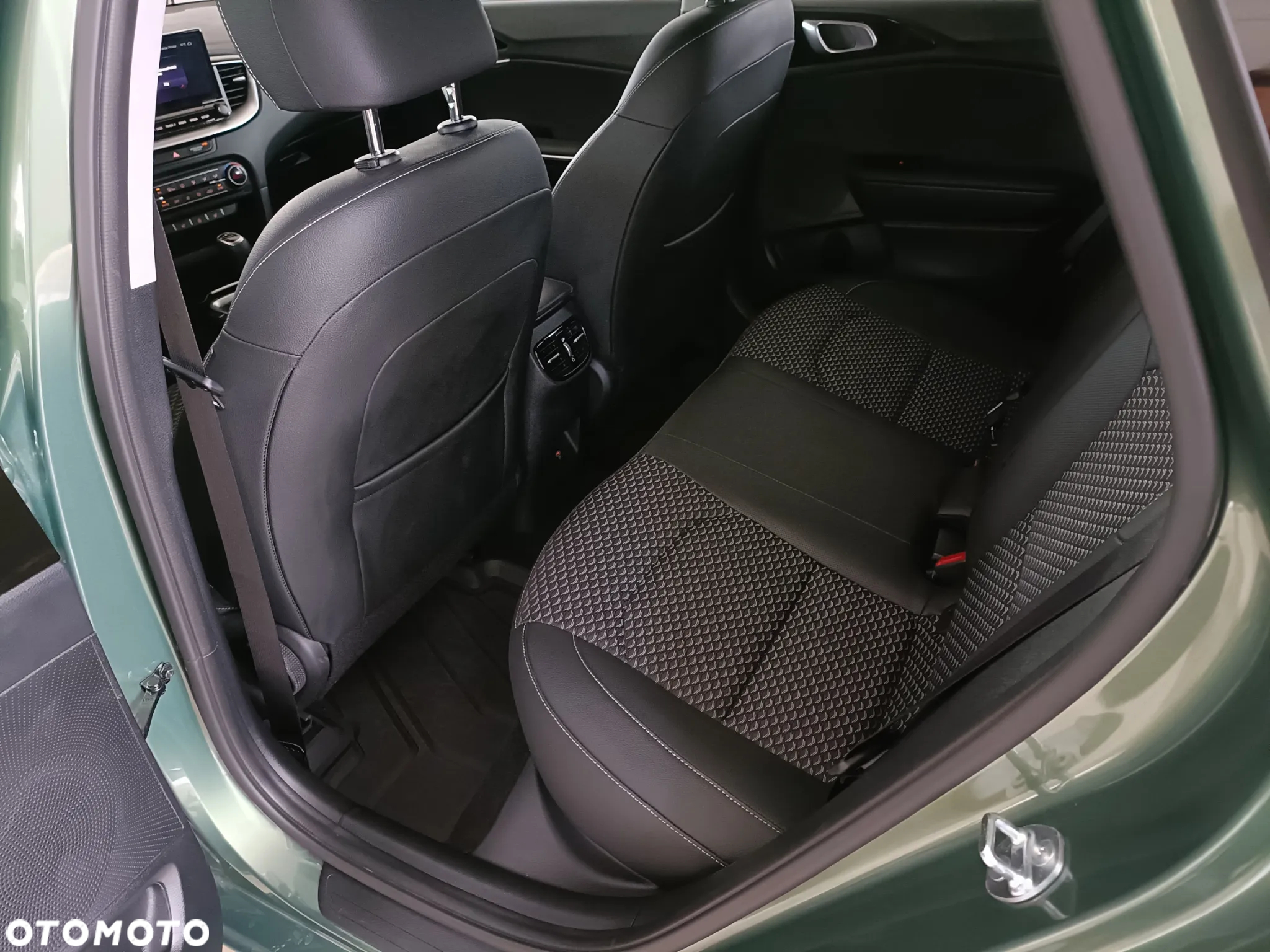 Kia Ceed 1.5 T-GDI Tribute - 11