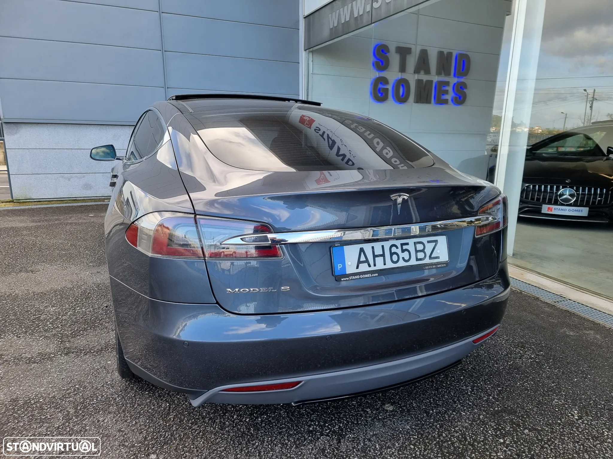 Tesla Model S Standard - 4