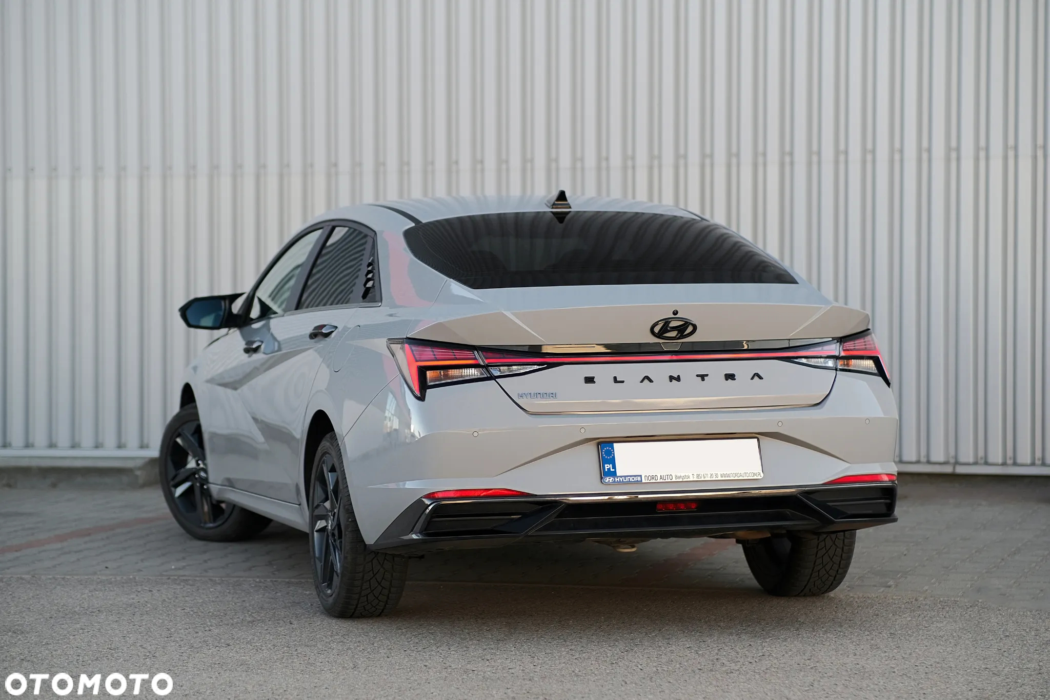 Hyundai Elantra 1.6 Smart CVT - 12