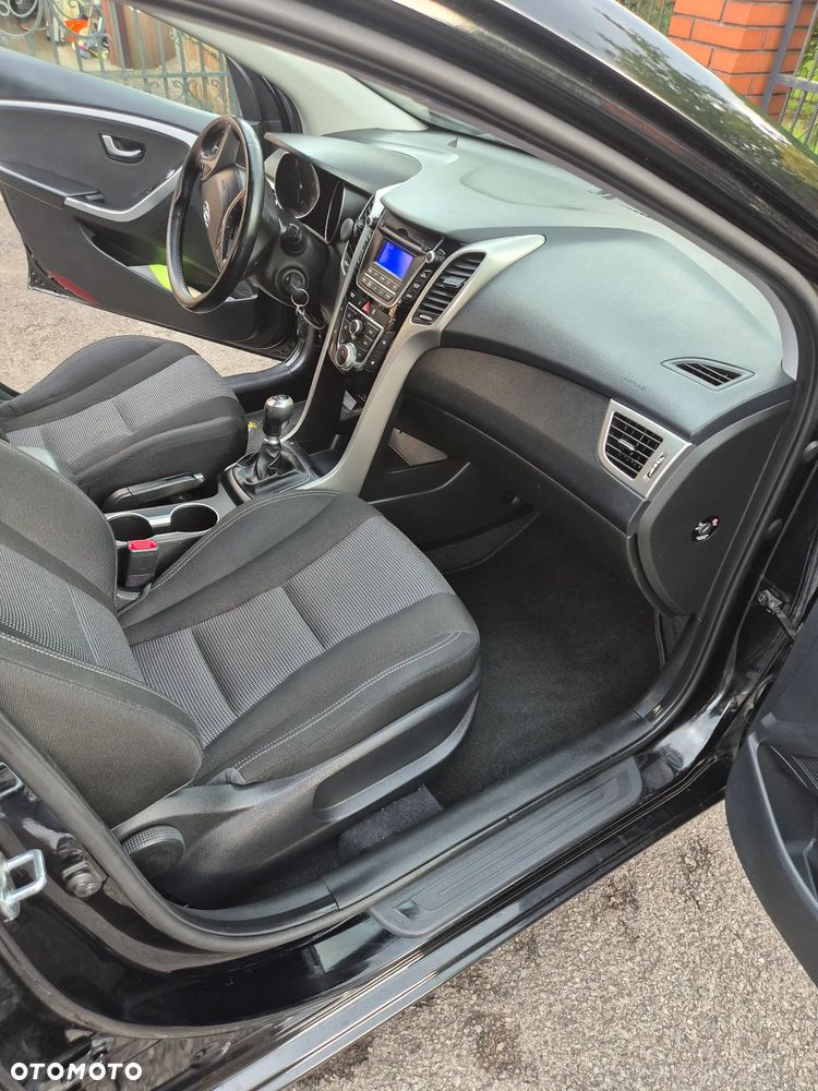 Hyundai i30 1.6 CRDi Comfort - 13