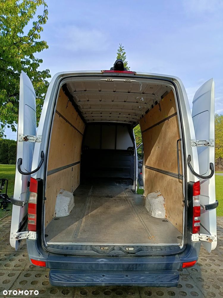 Mercedes-Benz Sprinter - 17