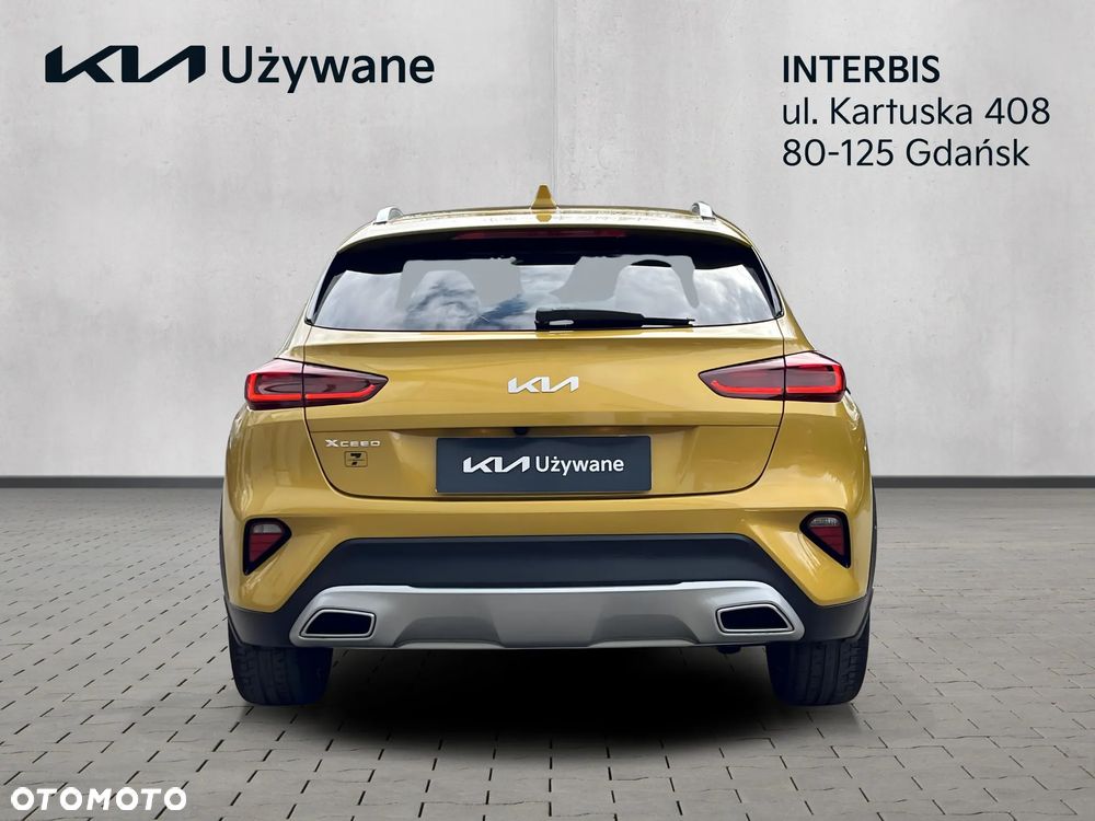 Kia XCeed 1.5 T-GDI Business Line DCT - 4