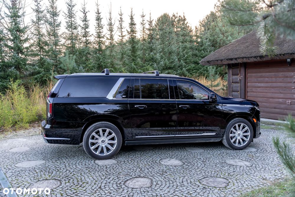 Cadillac Escalade - 8