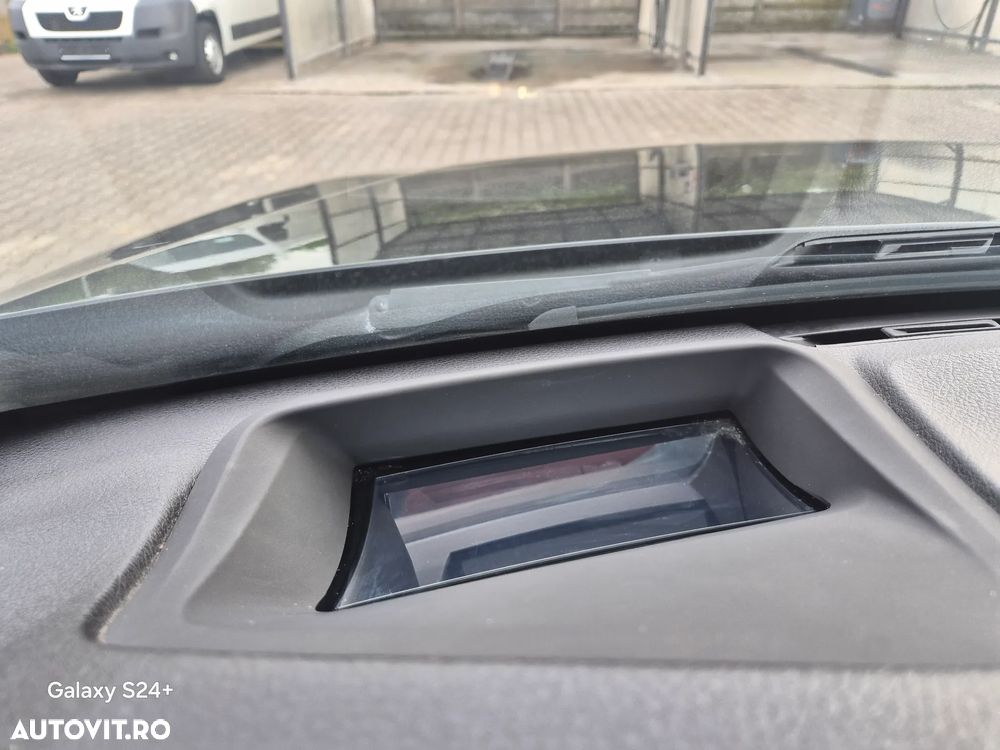 BMW Seria 5 520d Aut. Luxury Line - 24