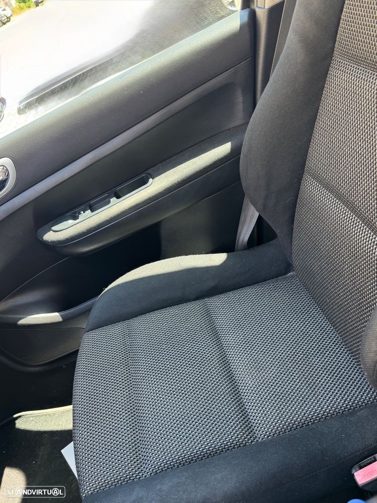 Peugeot 307 SW 1.6 HDi FAP Expedition - 9
