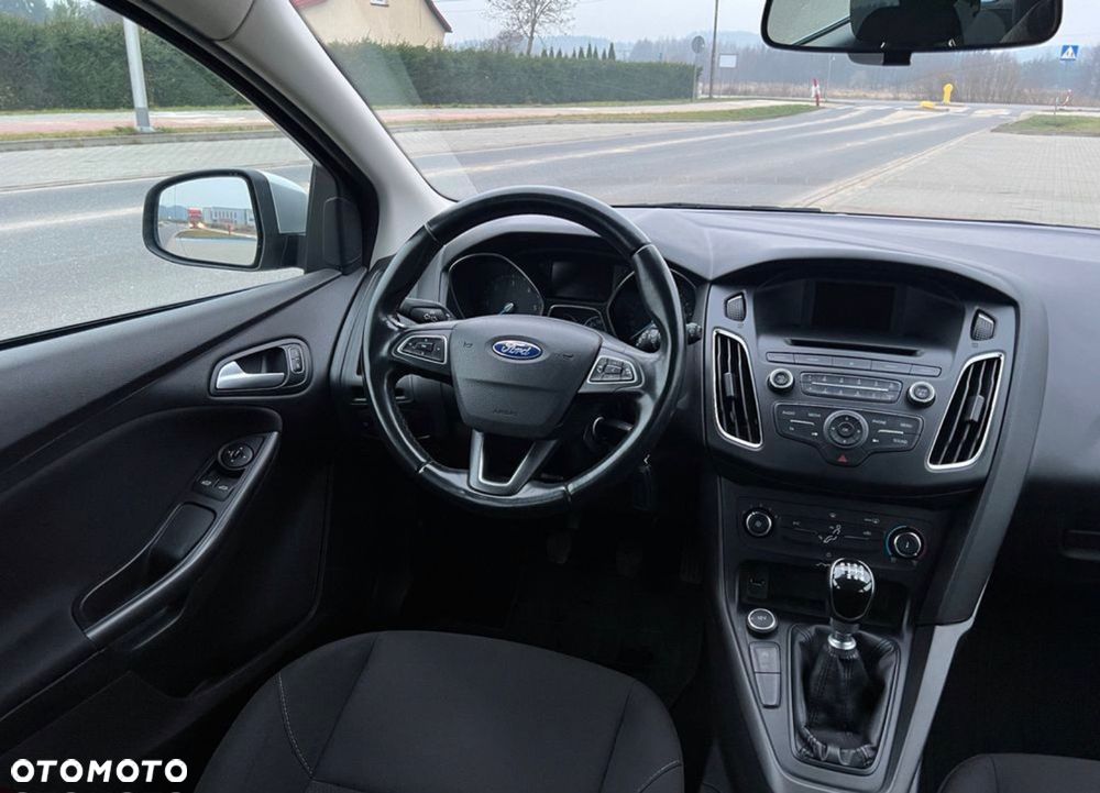 Ford Focus 1.5 TDCi Trend - 19