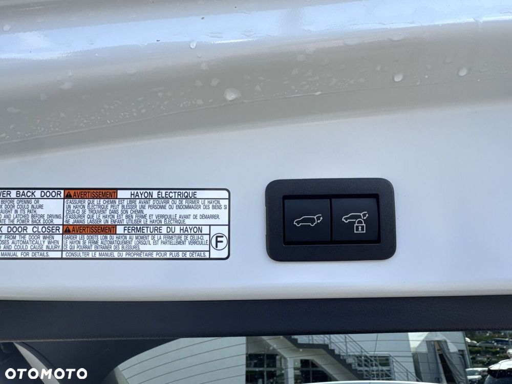 Toyota Corolla Cross 1.8 Hybrid Style - 18