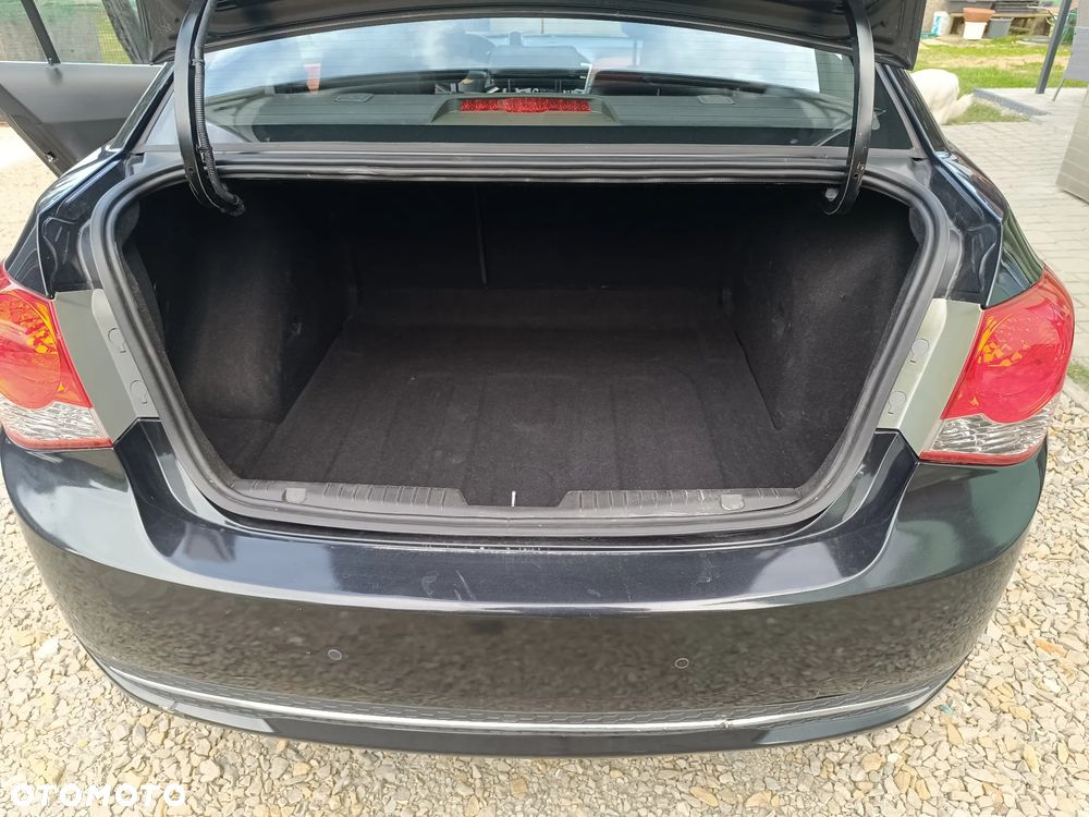 Chevrolet Cruze 1.8 LTZ - 13