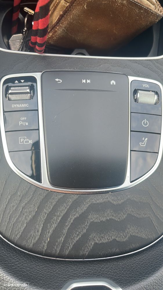 Mercedes-Benz E 300 de 4Matic 9G-TRONIC AMG Line - 18