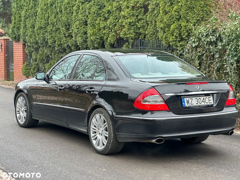 Mercedes-Benz Klasa E 500 4Matic Automatik Avantgarde - 3