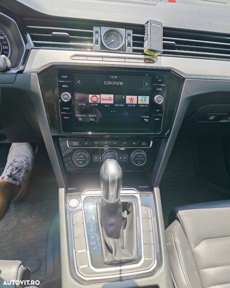 Volkswagen Passat Alltrack - 8