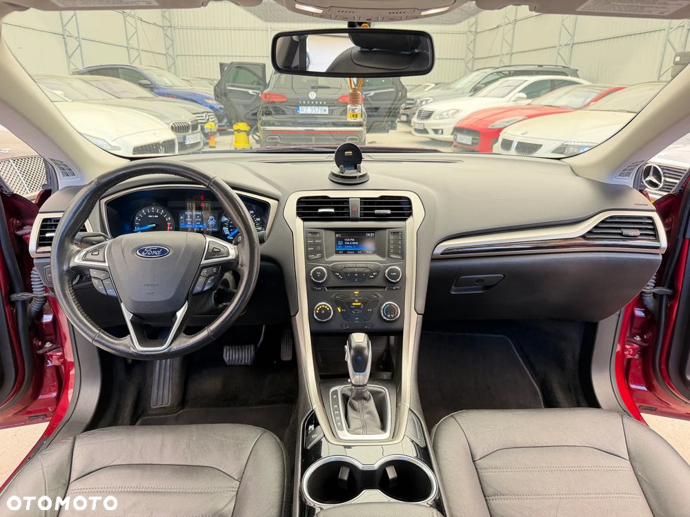Ford Fusion - 6