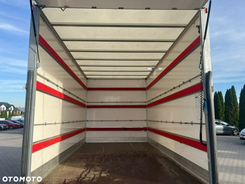 Volkswagen Crafter - 5