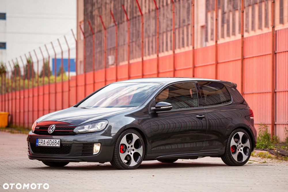 Volkswagen Golf 2.0 TSI GTI - 11