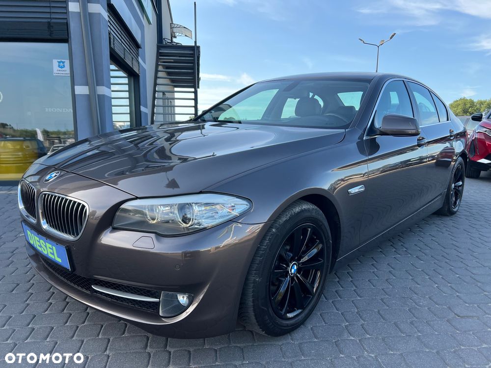 BMW Seria 5 525d - 4
