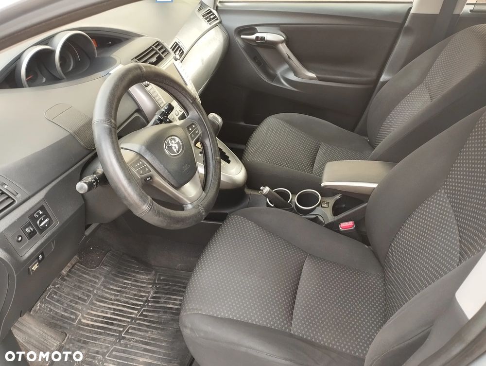 Toyota Verso 1.8 Premium EU5 MS - 9
