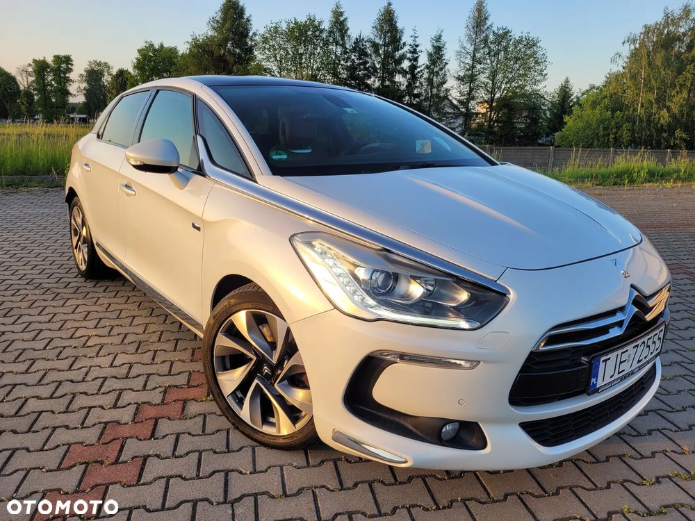 Citroën DS5 Hybrid4 Business Class - 36