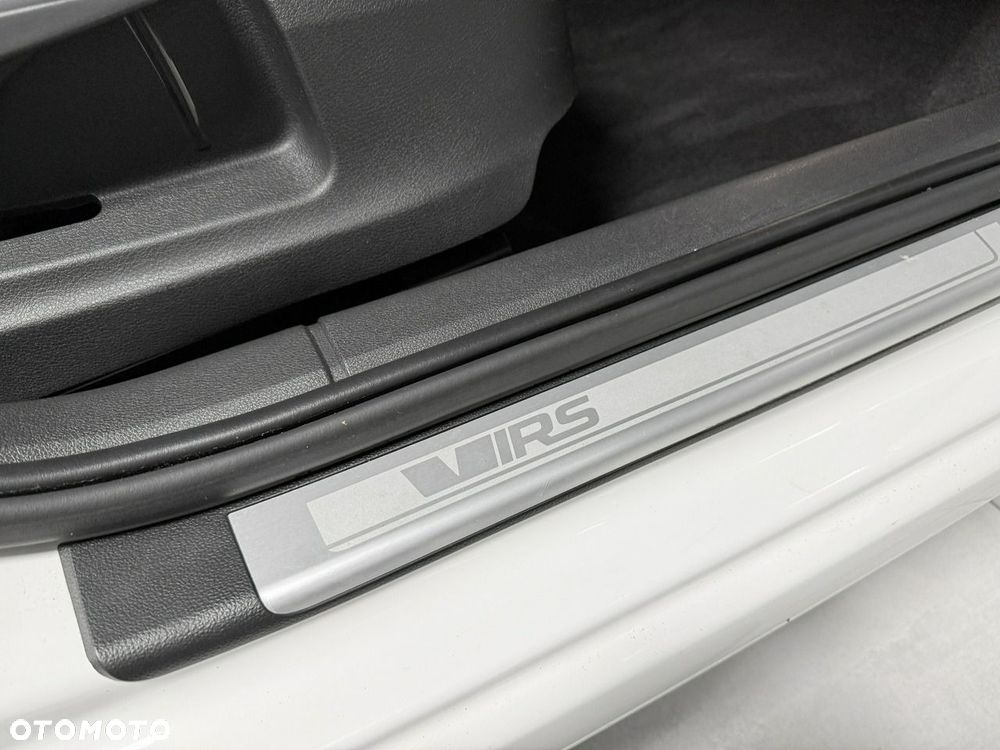 Skoda Octavia 2.0 TDI RS DSG - 21