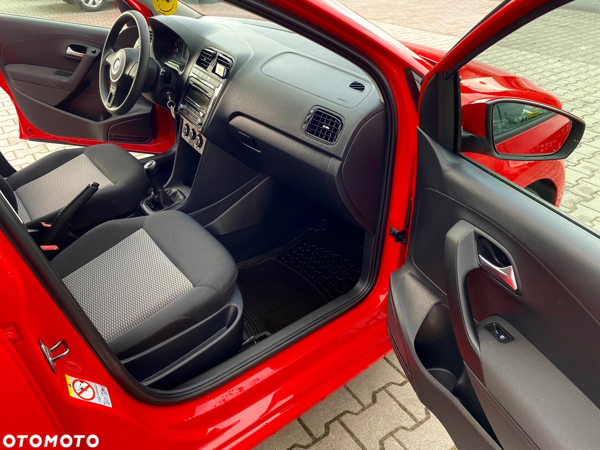 Volkswagen Polo - 9