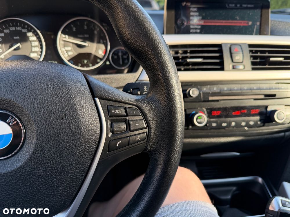BMW Seria 3 - 24
