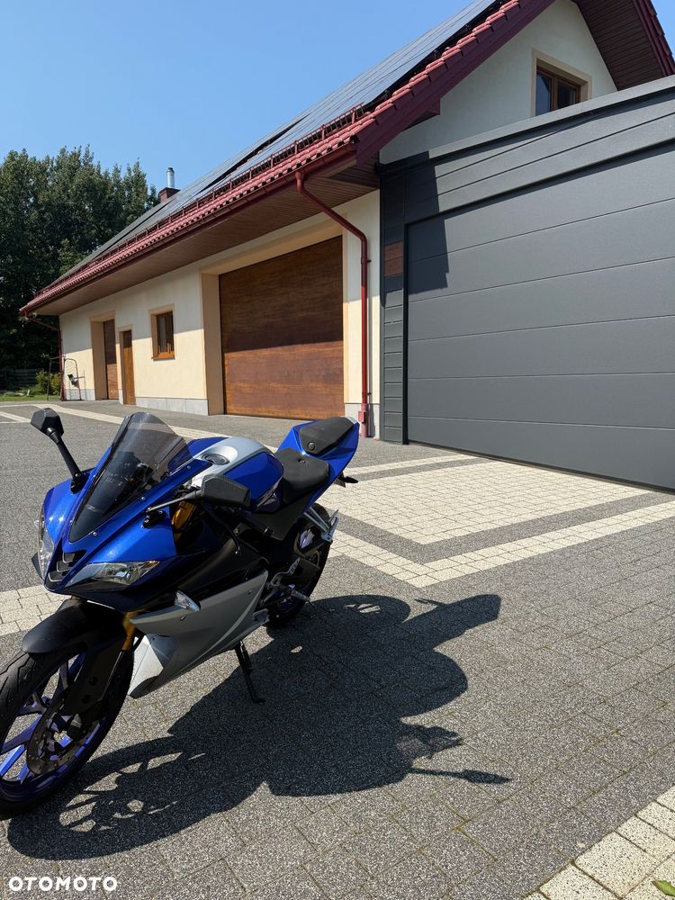 Yamaha YZF - 3