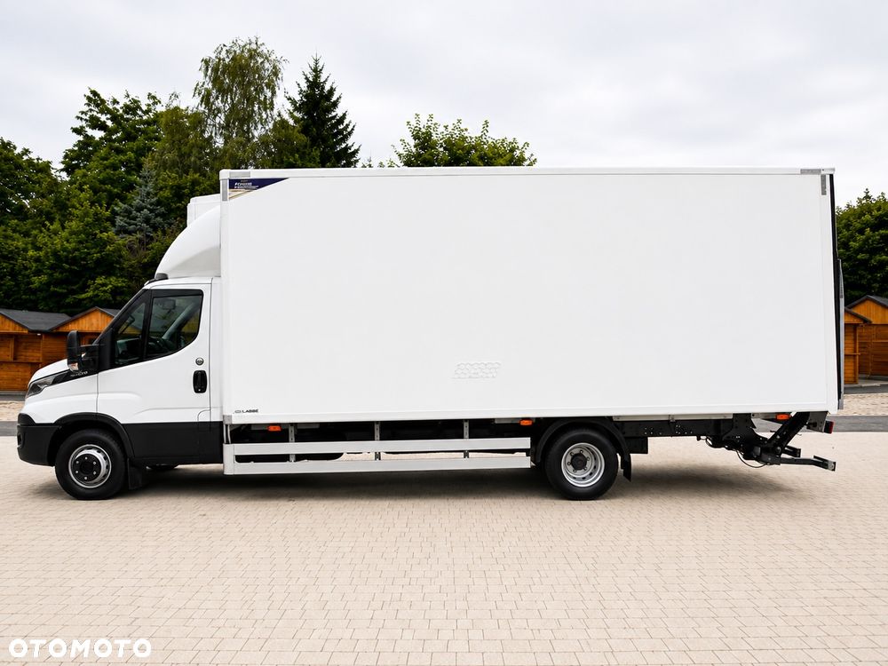 Iveco 2018 DAILY/72C18/ 3.0./ 12-EUROPALET /CHŁODNIA,MROŻIA / THERMO KING V-600 MAX /WINDA/ASO/ BLIŻNIAK/DMC 7200kg/WEBASTO/ - 9