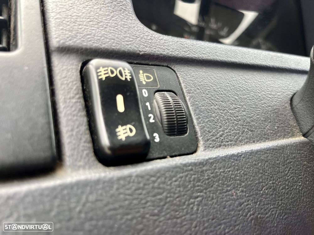 Mercedes-Benz Vito 108 2.3 D/30 - 28