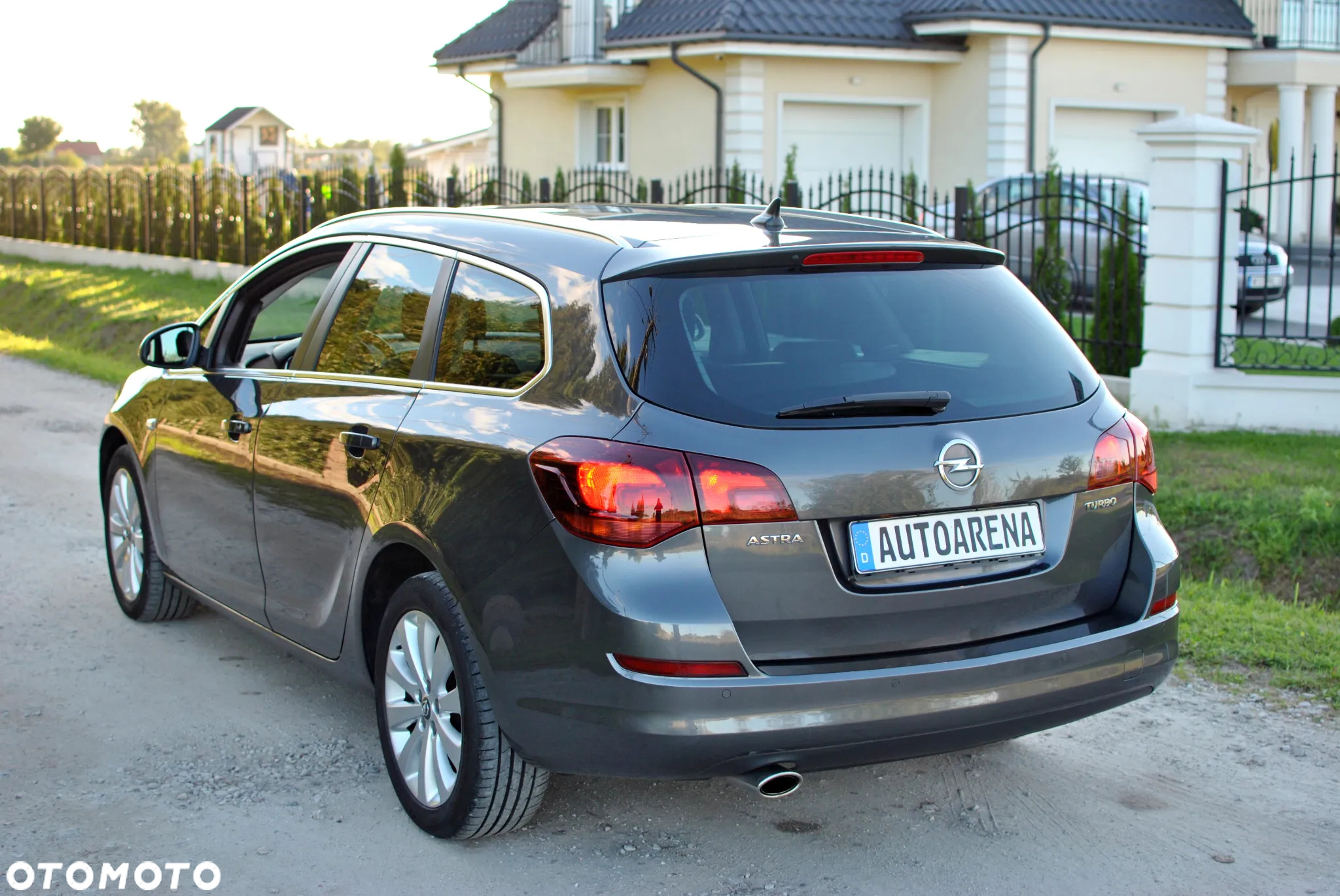 Opel Astra IV 1.4 T Cosmo - 11