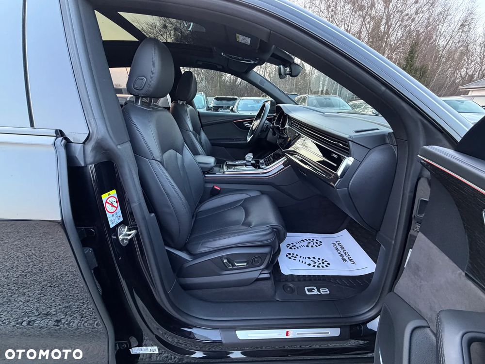 Audi Q8 - 35