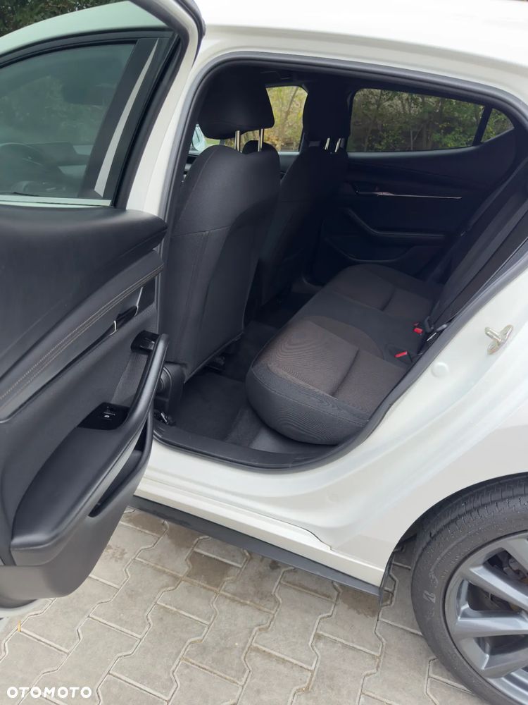 Mazda 3 - 16