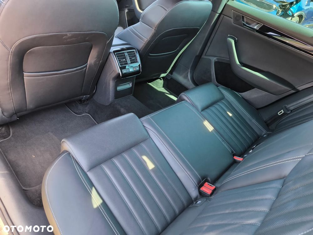 Skoda Superb 2.0 TDI L&K DSG - 13