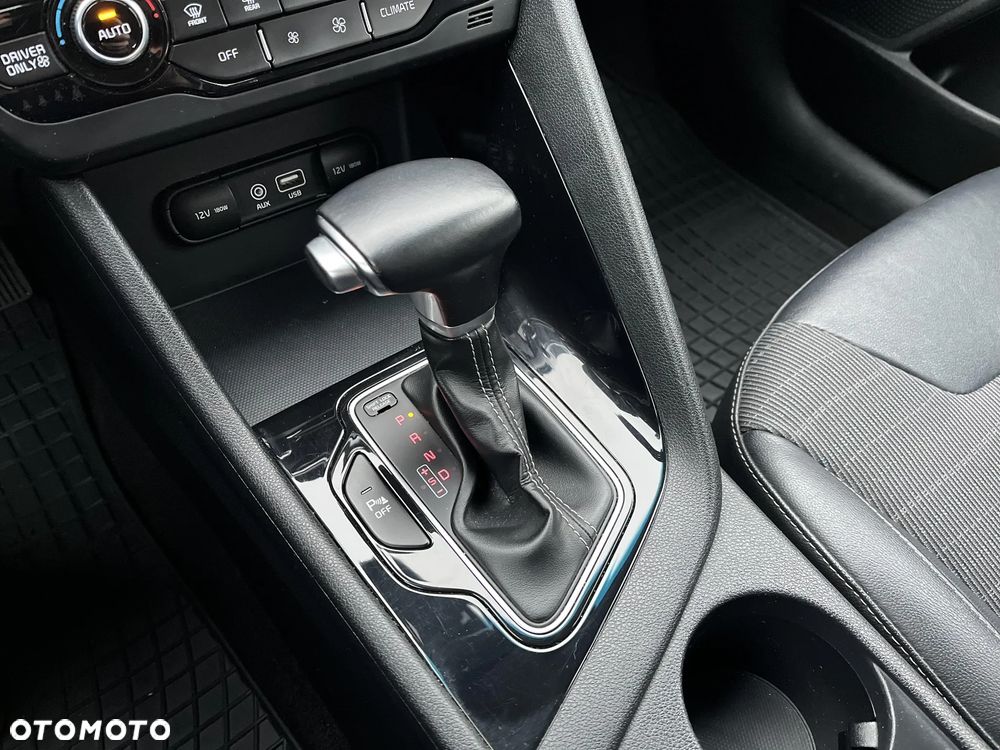 Kia Niro 1.6 GDI Hybrid L - 15