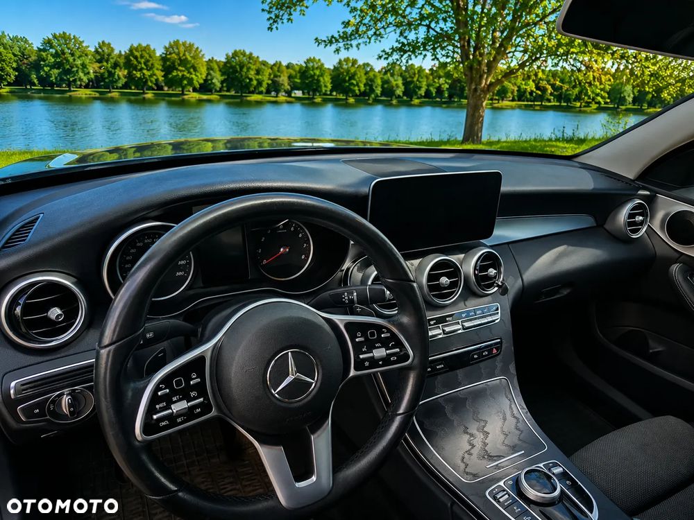 Mercedes-Benz Klasa C 200 4MATIC 9G-TRONIC - 2