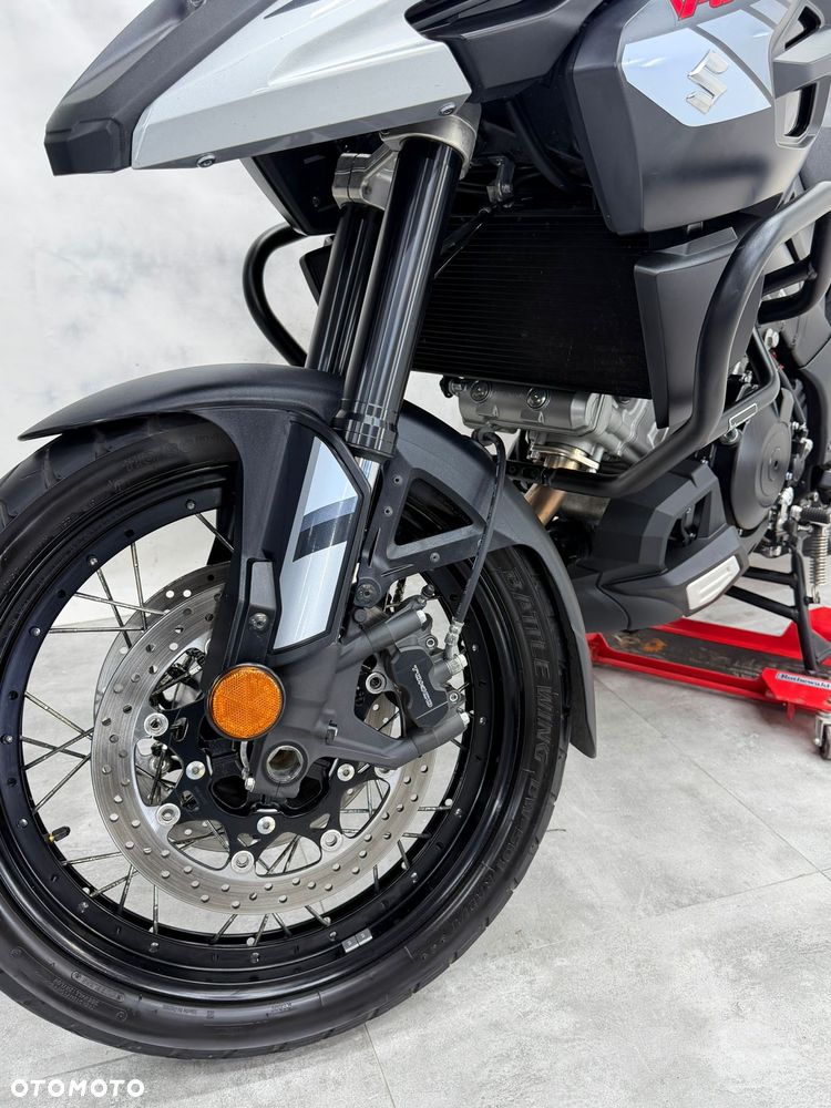 Suzuki V-STROM - 12